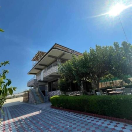 Guest House Ilir Берат Экстерьер фото