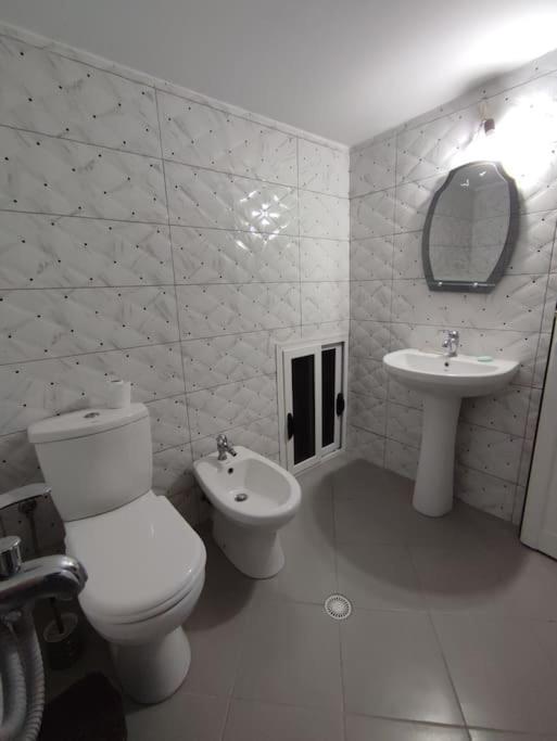 Guest House Ilir Берат Экстерьер фото
