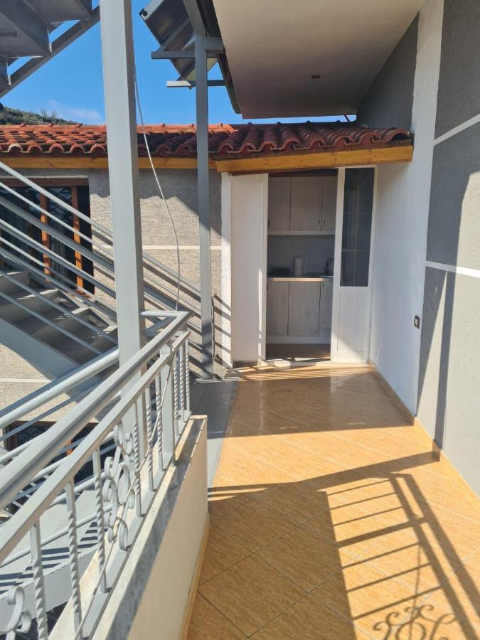 Guest House Ilir Берат Экстерьер фото